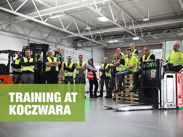 2021-12_NL-Bilder_595x446px-Ausbildung-ENG